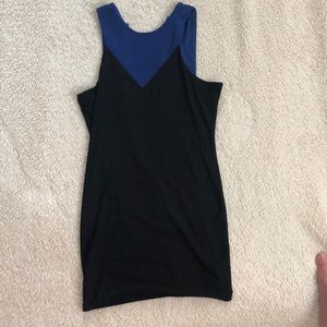 Bloomingdales sz XS color block dress
